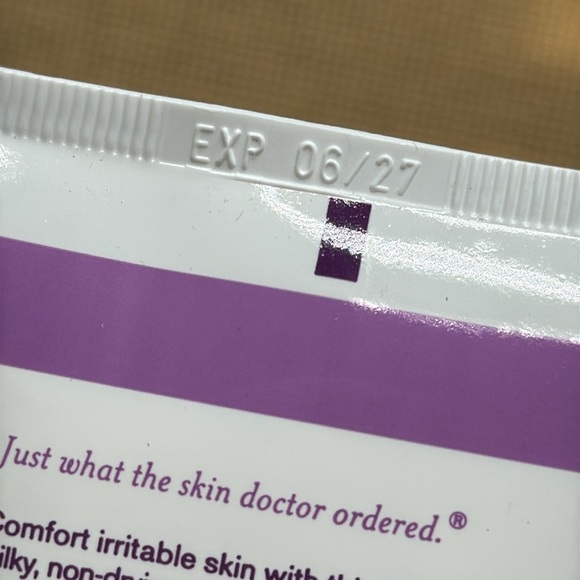 DERMAdoctor Calm Cool & Corrected Cleanser, 7.10 fl oz, NIB - Picture 8 of 15